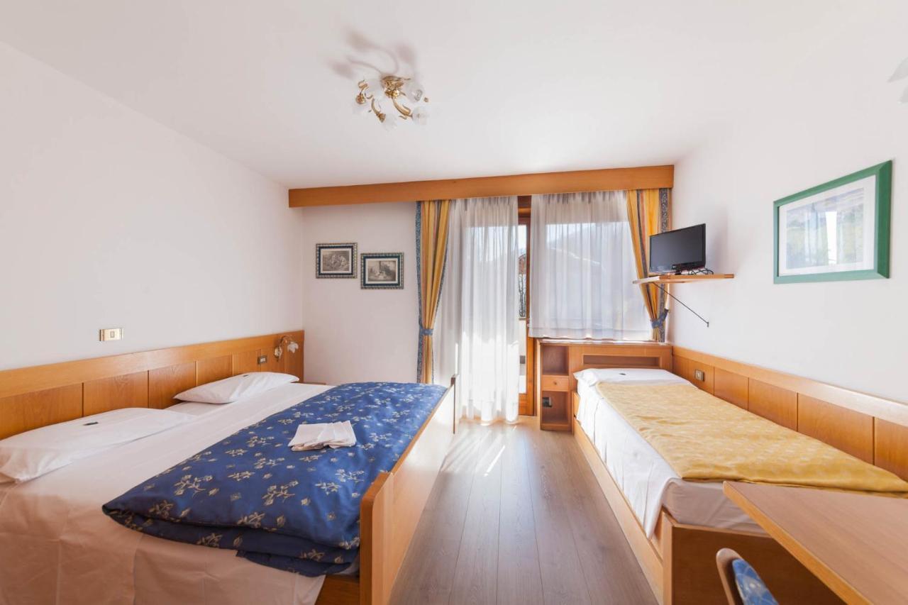 Hotel Panorama San Martino Di Castrozza Buitenkant foto