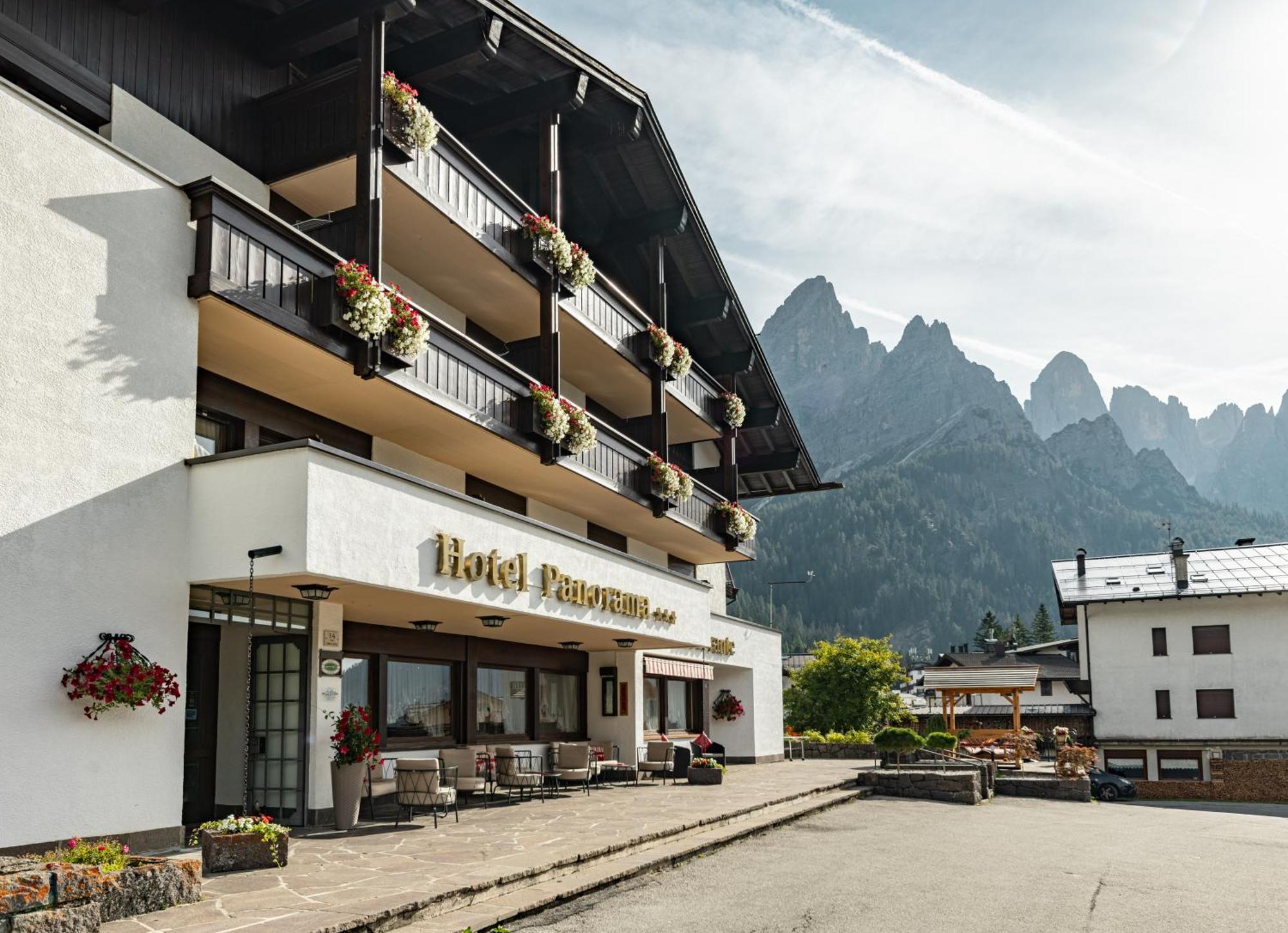 Hotel Panorama San Martino Di Castrozza Buitenkant foto